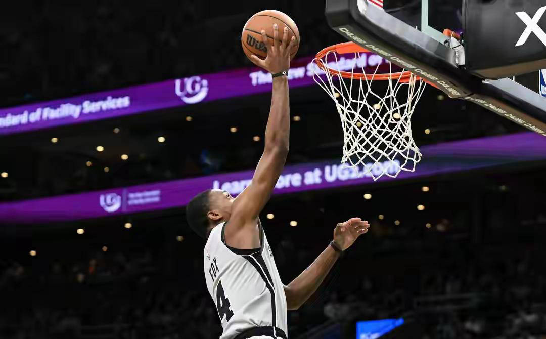 赛后密尔沃基雄鹿绝杀压哨孟菲斯灰熊战术微调备战NBA总决赛，媒体一致点评：波士顿凯尔特人围绕意大利杯状态回暖的简单介绍